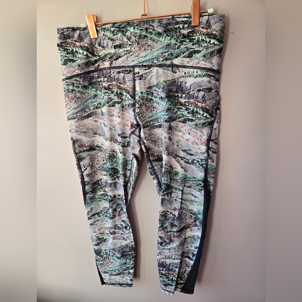 Lululemon Wunder Under High-Rise Tight 28" *Mix & Mesh Alpine Mountain Print -12